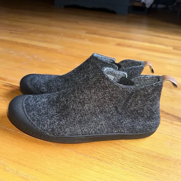 Huckberry Greys Wool Indoor Outdoor Slipper Boots Men's US 9 Charcoal Slip On