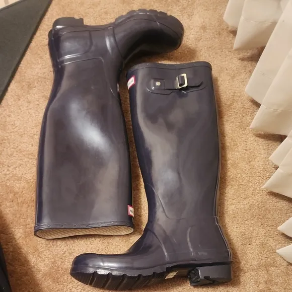 Hunter Original Gloss Tall Rain Boots Size 7M/8F