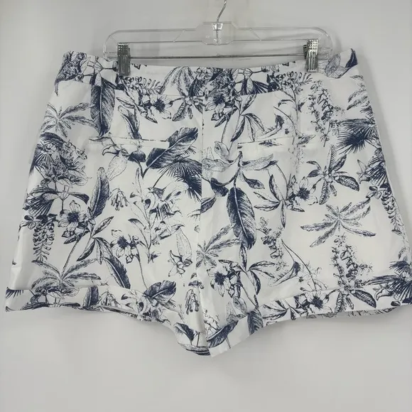 Hyacinth House Brooks shorts Whimsical Navy Floral