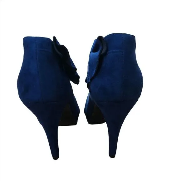 Impo Dazzaling Blue Panama suede Booties