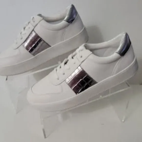 I.N.C. International Concepts Sneakers White Brand New Size 9M