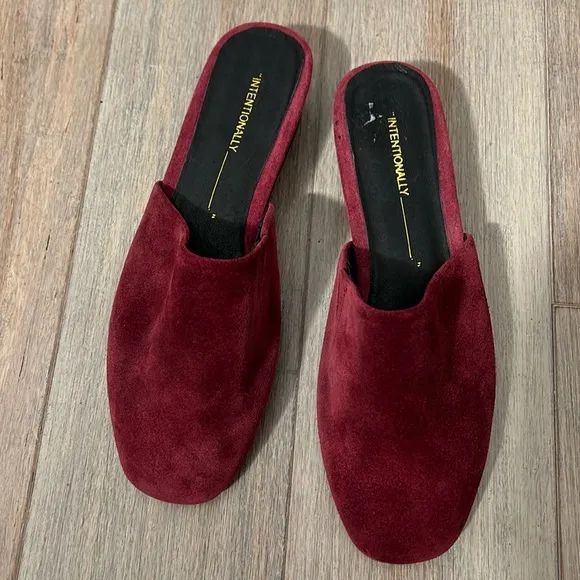 Intentionally Blank Suede Slip on Slides Mules Cherry size 36 US 5.5-6
