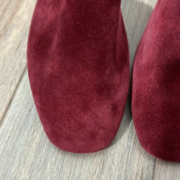 Intentionally Blank Suede Slip on Slides Mules Cherry size 36 US 5.5-6