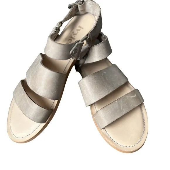 Ivylee Copenhagen Leather Flat Sandals Gray Size EU 40/US 10