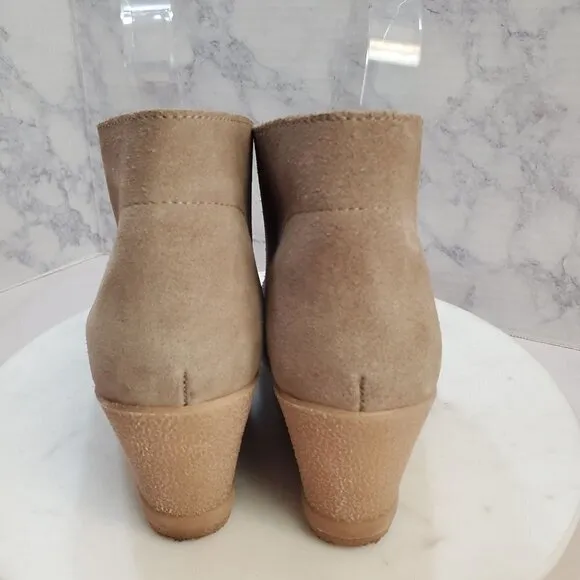 J. Crew Factory 7 Chukka Wedge Boots Taupe Suede 2 eye Lace up