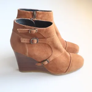 J. Crew Greer Tan / Brown Suede Wedge Round Toe Ankle Boots / Booties Size 8