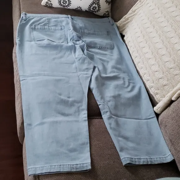 J.Crew straight leg crop Indigo Cove wash jeans