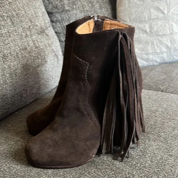 Jeffrey Campbell Brown Suede Fringe Ankle Boho Boots Bootie Size 8.5
