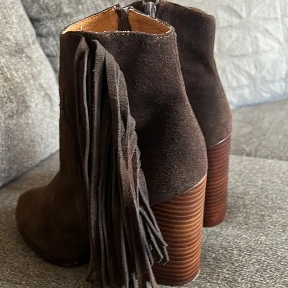 Jeffrey Campbell Brown Suede Fringe Ankle Boho Boots Bootie Size 8.5