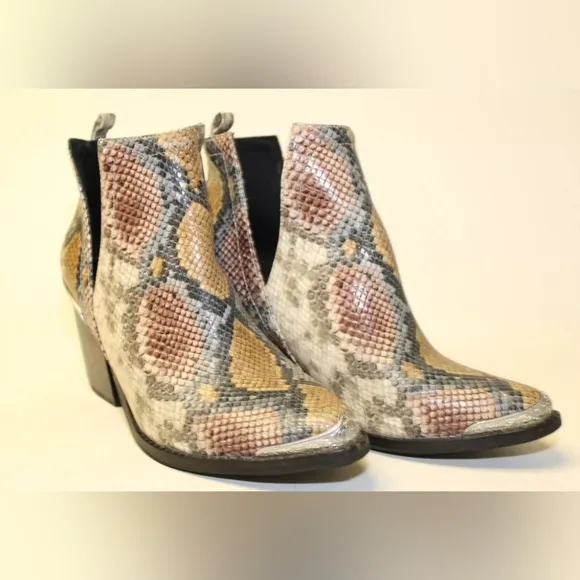 JEFFREY CAMPBELL Cromwell Snakeprint Leather Heeled Ankle Boots Size 8. EUC