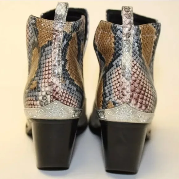 JEFFREY CAMPBELL Cromwell Snakeprint Leather Heeled Ankle Boots Size 8. EUC