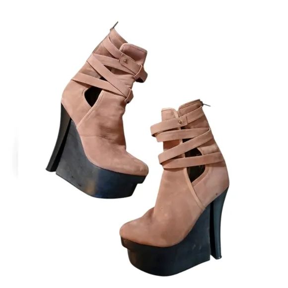 Jeffrey Campbell Platform Suede &quot;Get  Up&quot; Ankle Boots High Heel Booties size 9