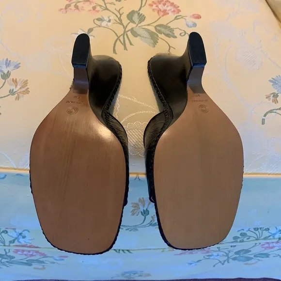 Joan&amp;David beautiful new never worn leather embossed etched sandals