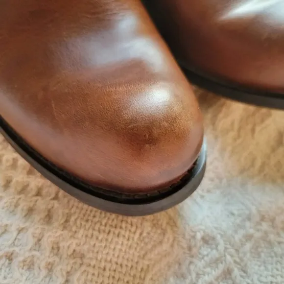 JOHN FLUEVOG ADRIANS JULES ANKLE SIP UP SLIP  ON BOOTS