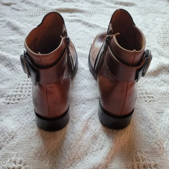 JOHN FLUEVOG ADRIANS JULES ANKLE SIP UP SLIP  ON BOOTS