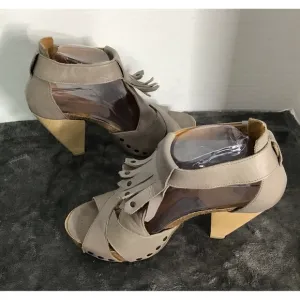 John Fluevog Rules Goodall Grey Womens Size 9 Platform Sandals Made in Portugal