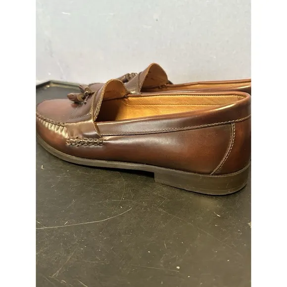 Johnson and Murphy Brown tassel slip on loafers shoe size 10 1/2 Sheepskin