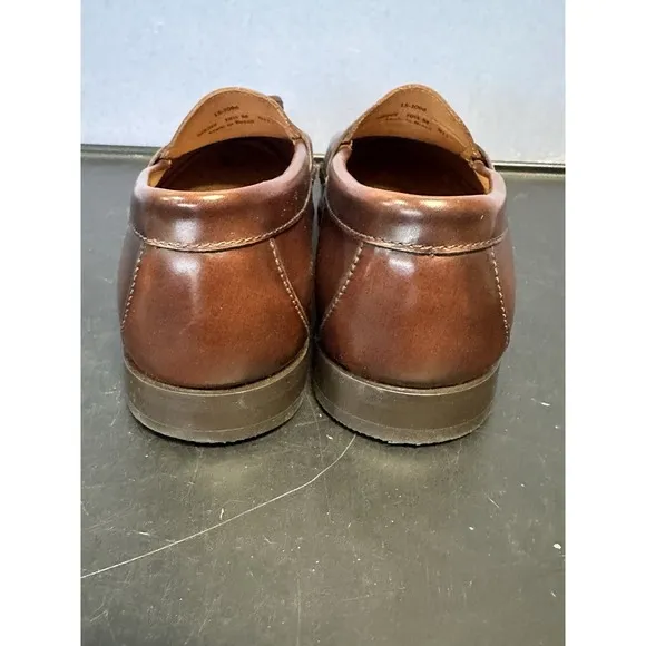 Johnson and Murphy Brown tassel slip on loafers shoe size 10 1/2 Sheepskin