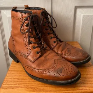 Johnston &amp; Murphy Cognac Leather Wingtip Chukka Boots SZ 10