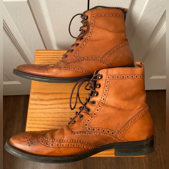 Johnston &amp; Murphy Cognac Leather Wingtip Chukka Boots SZ 10