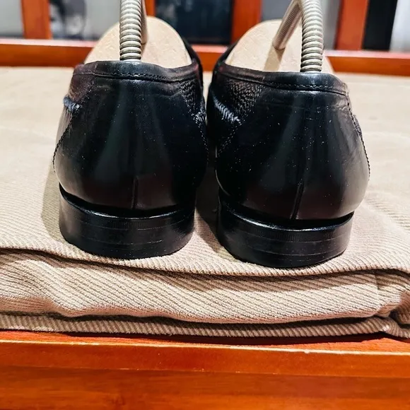 Johnston &amp; Murphy Croc Design Loafers.