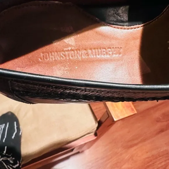Johnston &amp; Murphy Croc Design Loafers.
