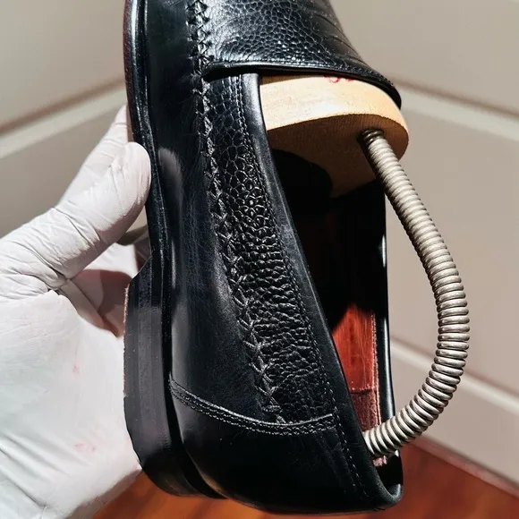 Johnston &amp; Murphy Croc Design Loafers.