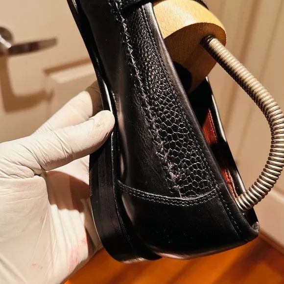 Johnston &amp; Murphy Croc Design Loafers.