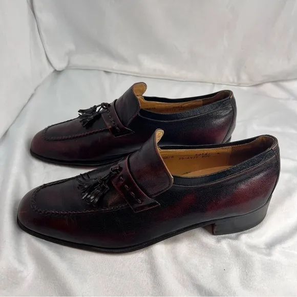 JOHNSTON &amp; MURPHY Mens Cherry Black Leather Tassel Loafers Slip On