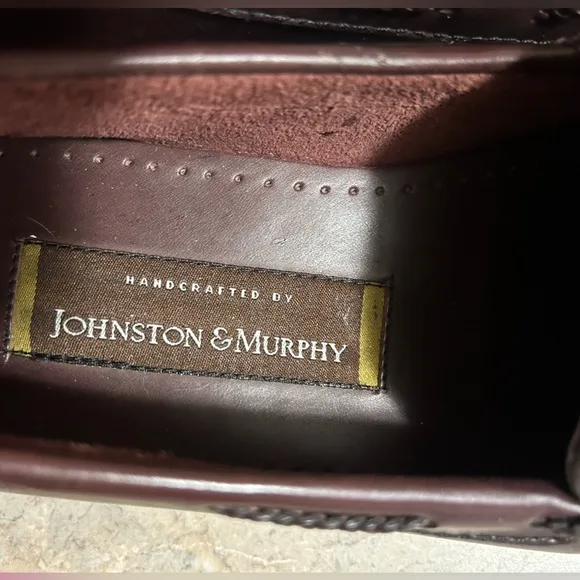 Johnston &amp; Murphy men’s size 8.5 leather hand made loafers