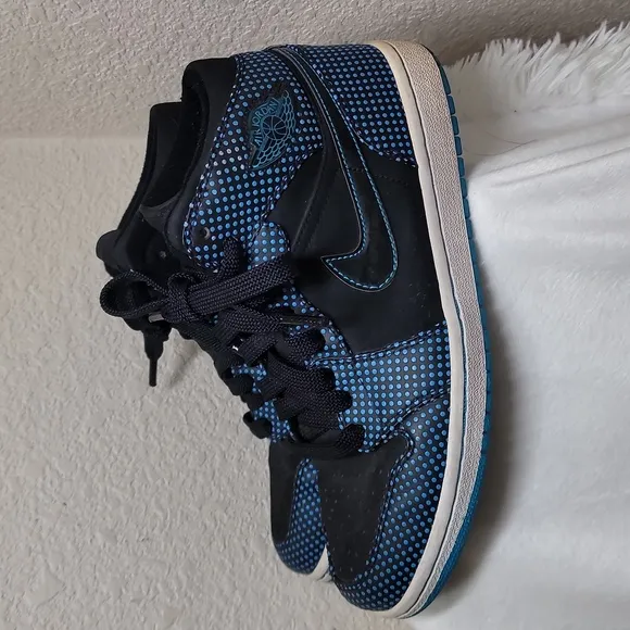 Jordan 1 Retro Blue Polka-dot Sneakers