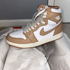 Jordan 1 Retro Hi OG Praline
