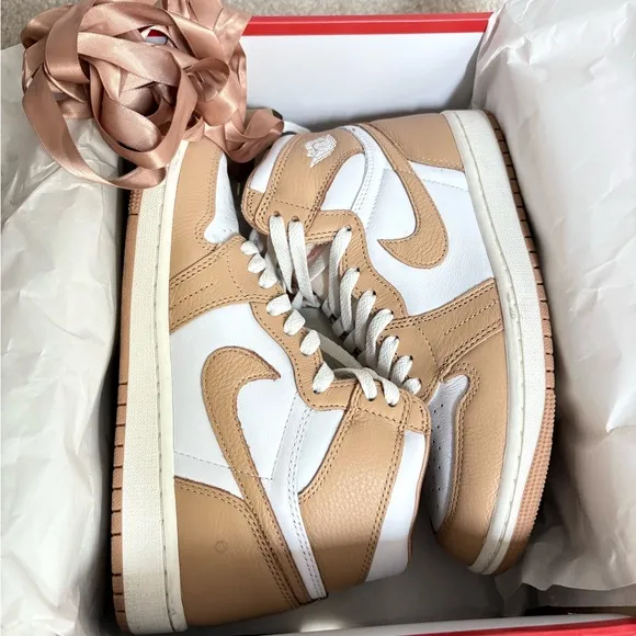 Jordan 1 Retro Hi OG Praline