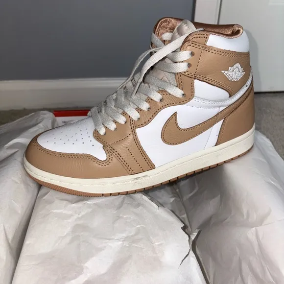 Jordan 1 Retro Hi OG Praline
