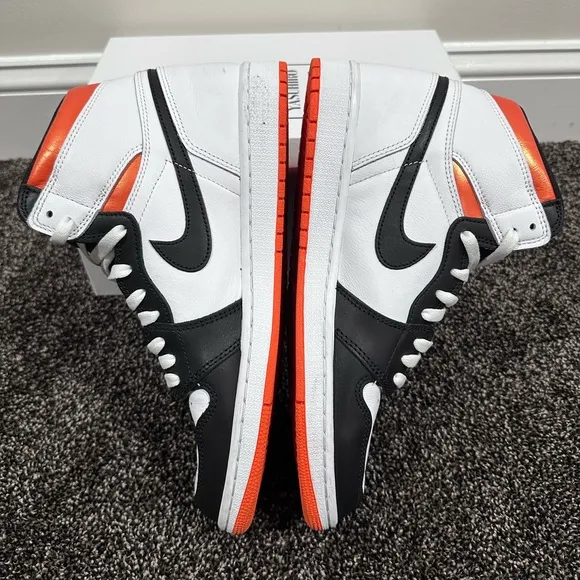 Jordan 1 Retro High Electro Orange Sneakers