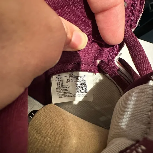 Jordan 1 Retro High OG Bordeaux (GS)