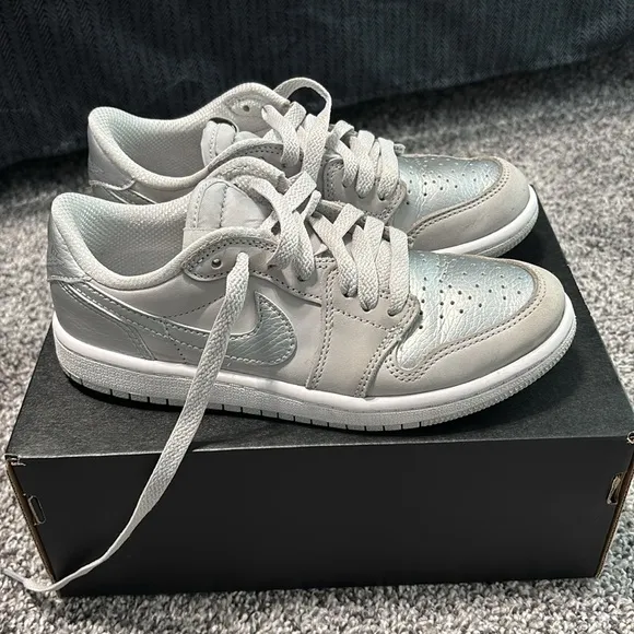 Jordan 1 Retro Low OG Sneakers Size 2