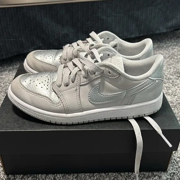 Jordan 1 Retro Low OG Sneakers Size 2