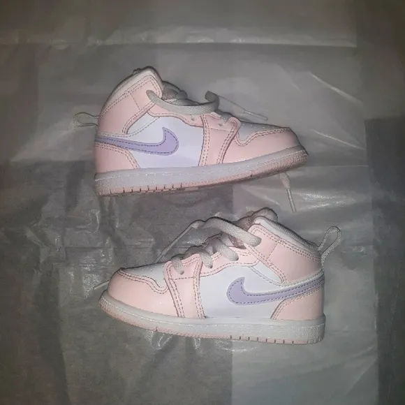 Jordan 1 Retro Sneakers Toddler size 8C
