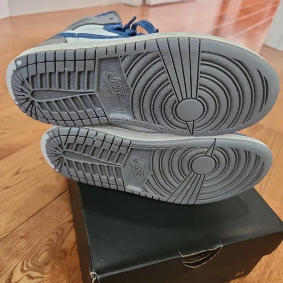 Jordan 1 Retro Sneakers