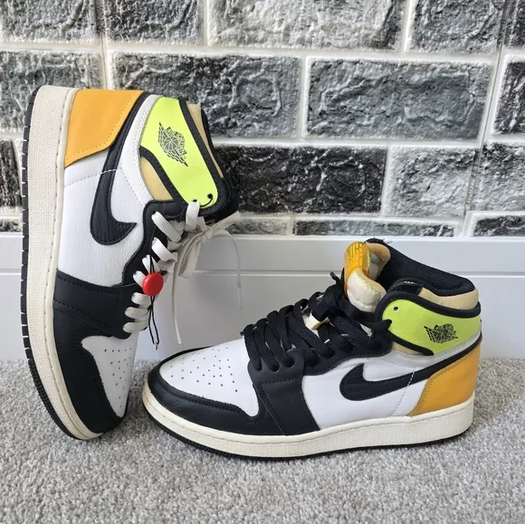 Jordan 1 Retro Youth Multicolors  High-Top Sneakers Size 7Y