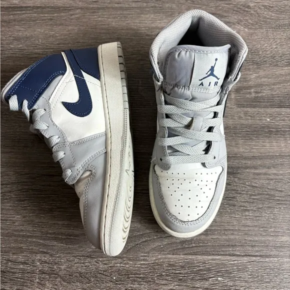 Jordan 1 White/Navy Blue Sneakers 4Y