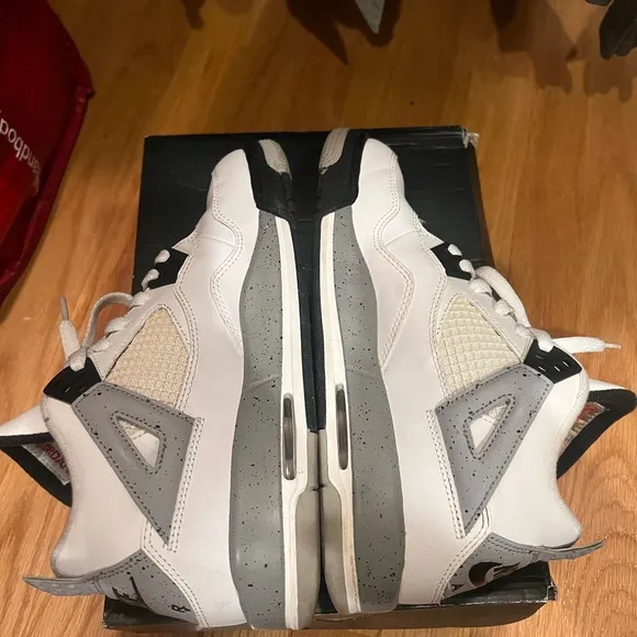 Jordan 11 Retro BG White and Black Sneakers