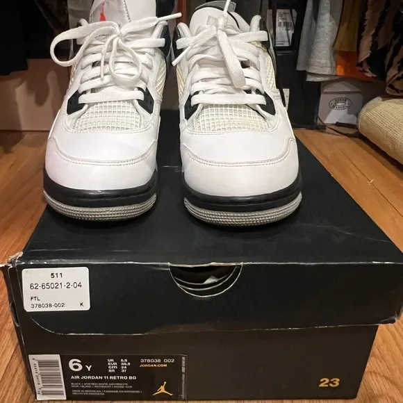 Jordan 11 Retro BG White and Black Sneakers