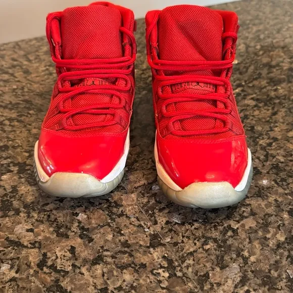 Jordan 11 retro big Kids Red Sneakers GUC 5.5Y