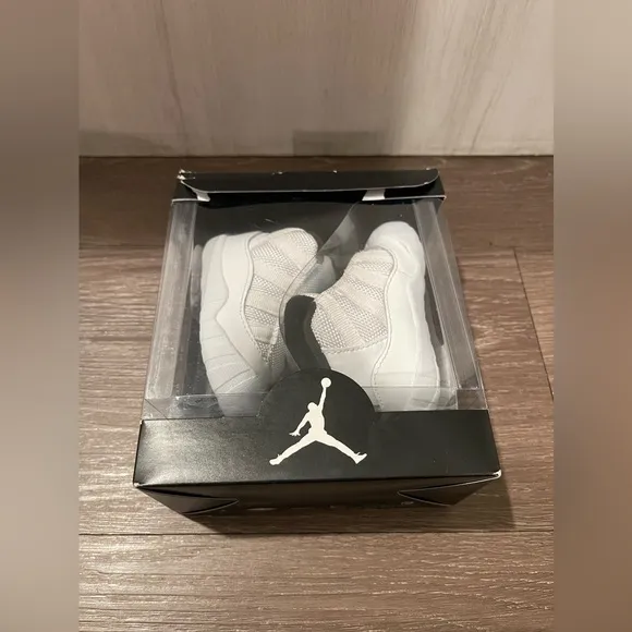 Jordan 11 Retro Crib Bootie White/Legend Blue/Black (2024)