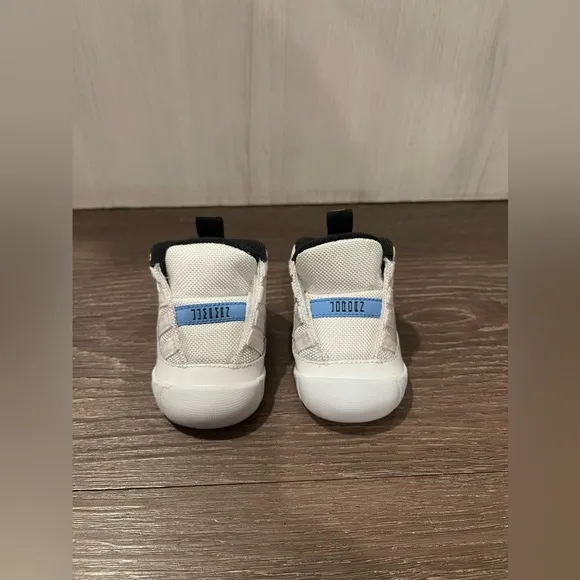 Jordan 11 Retro Crib Bootie White/Legend Blue/Black (2024)