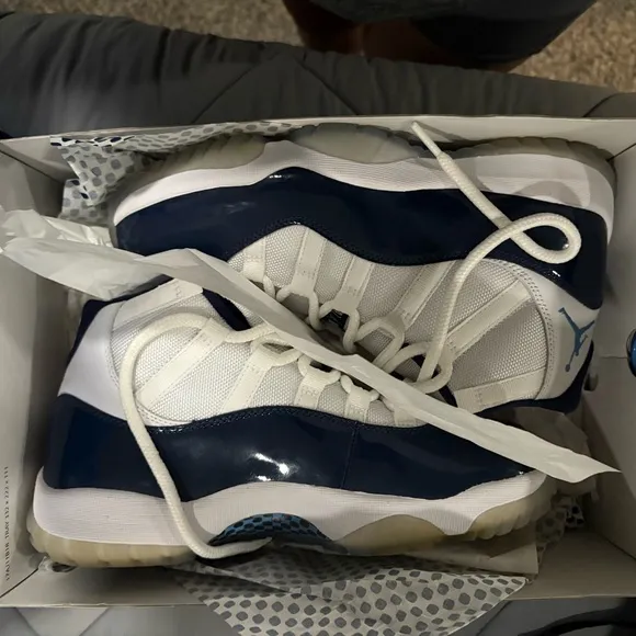 Jordan 11 retro midnight blue