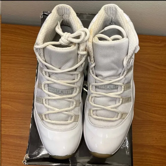 Jordan 11 Retro Silver Anniversary