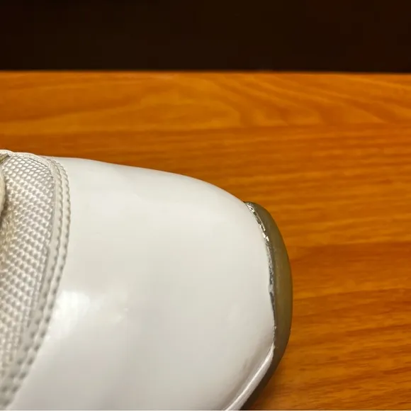 Jordan 11 Retro Silver Anniversary